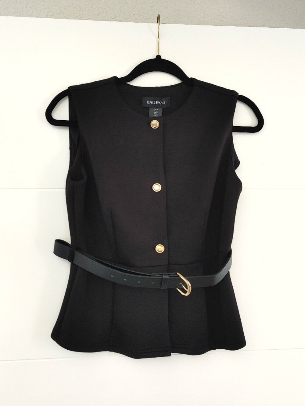 Bailey / 44 Black Belted Vest Size: S
